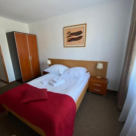 Obiekt "Czarny Rycerz" Aparthotel Jastrzębie Zdrój Exterior foto
