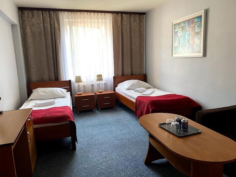 Obiekt "Czarny Rycerz" Aparthotel Jastrzębie Zdrój Exterior foto