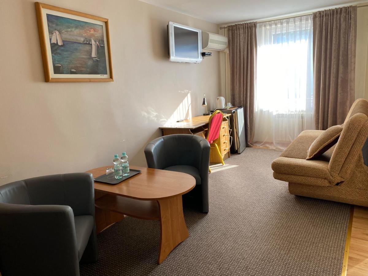 Obiekt "Czarny Rycerz" Aparthotel Jastrzębie Zdrój Exterior foto
