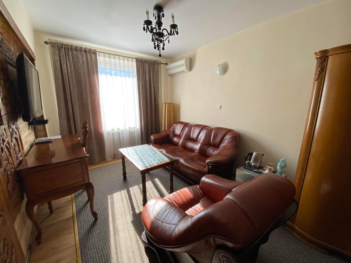 Obiekt "Czarny Rycerz" Aparthotel Jastrzębie Zdrój Exterior foto