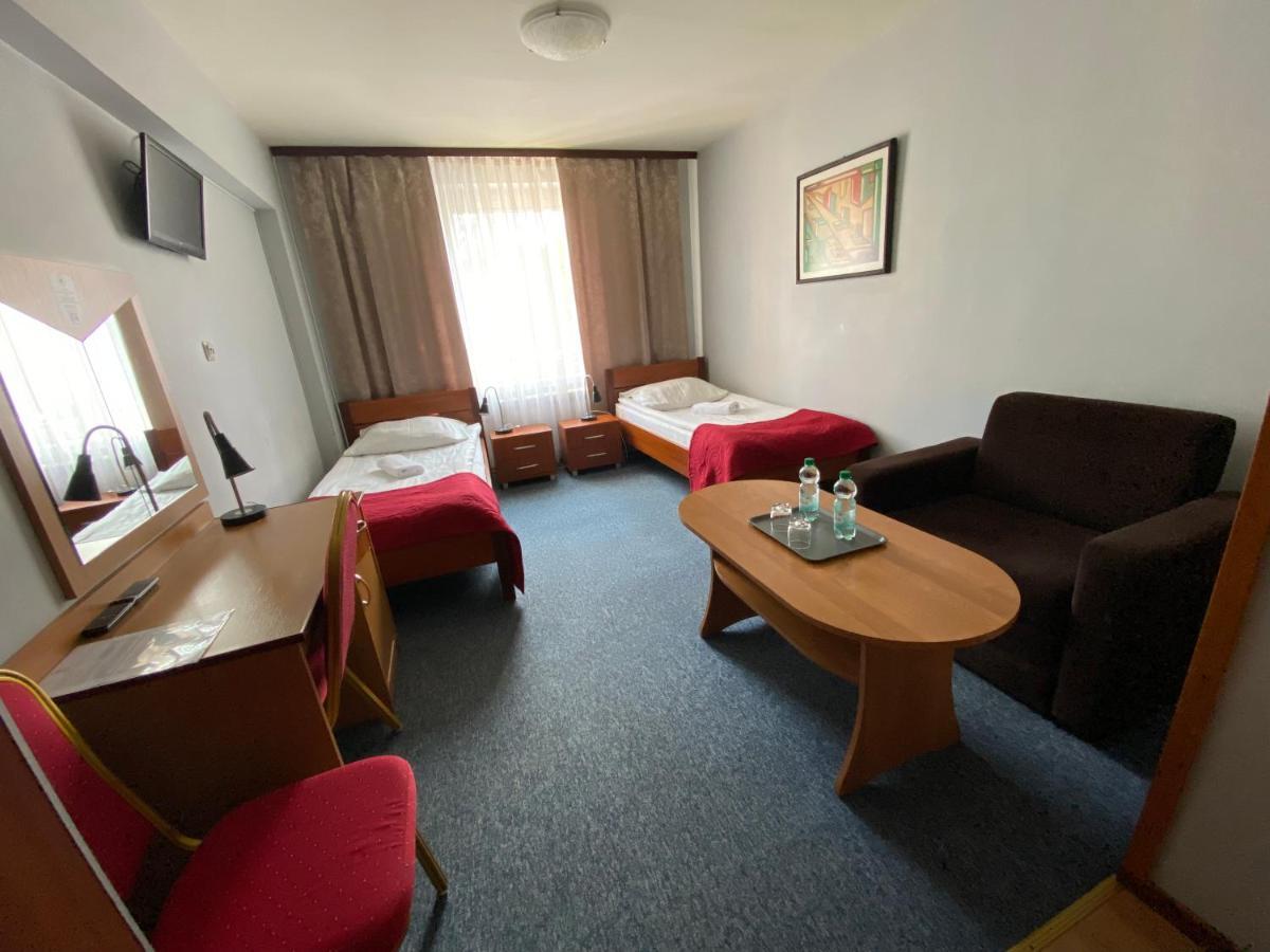 Obiekt "Czarny Rycerz" Aparthotel Jastrzębie Zdrój Exterior foto